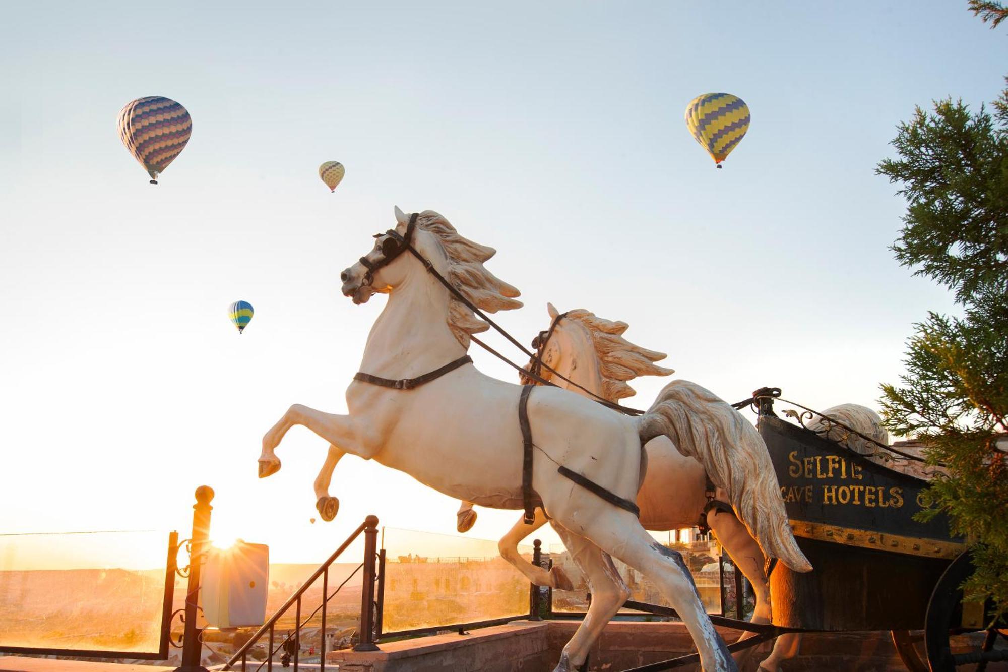 Cappadocia Fairy Chimneys Selfie Cave Hotels - Special Class Учгісар Екстер'єр фото